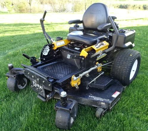 CUB CADET "TANK M-60" 60 INCH ZERO TURN LAWN MOWER,