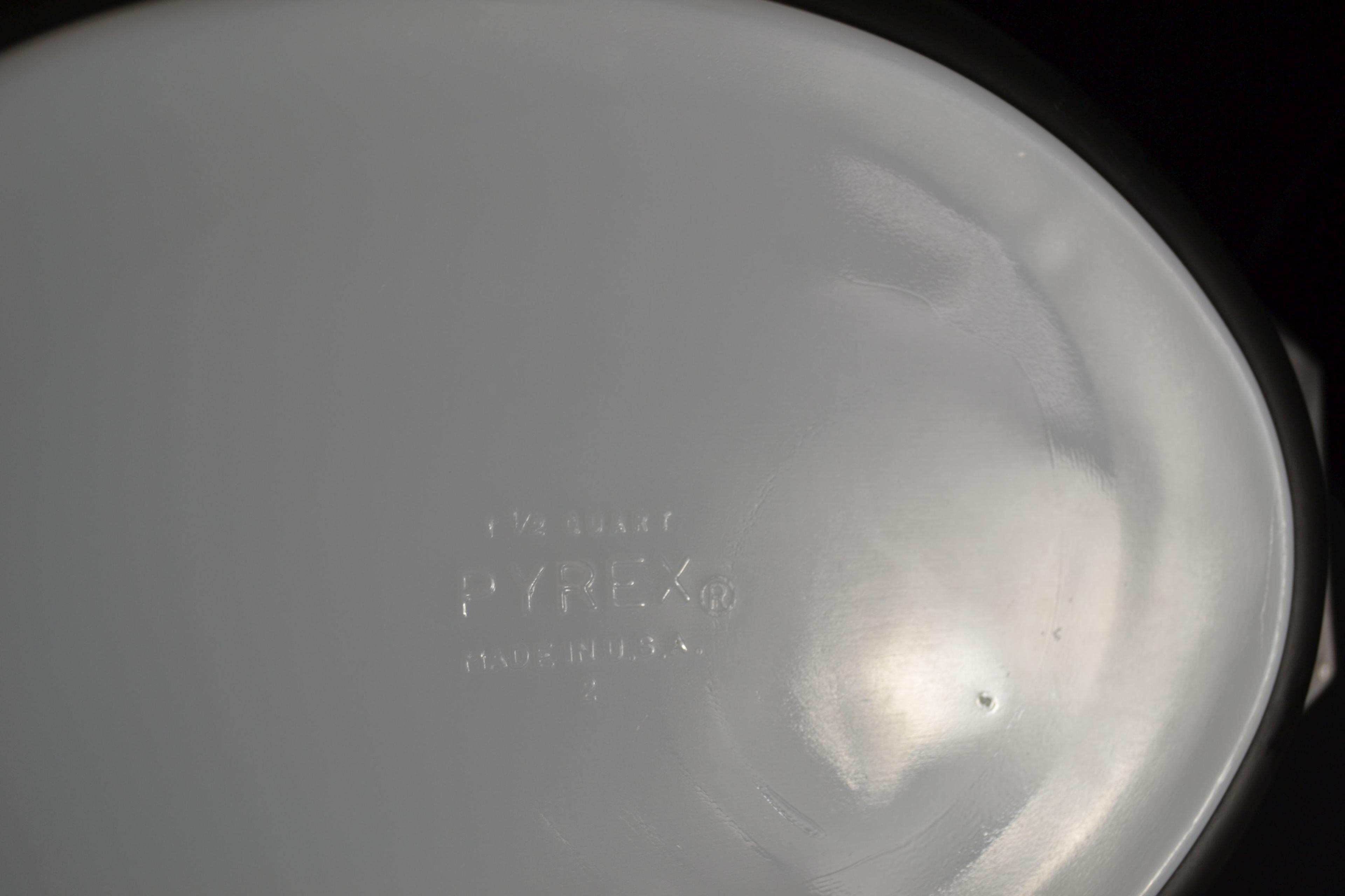 Pyrex White Snowflake on Charcoal Open Baker w/Lid; Mfg. 1958-1960