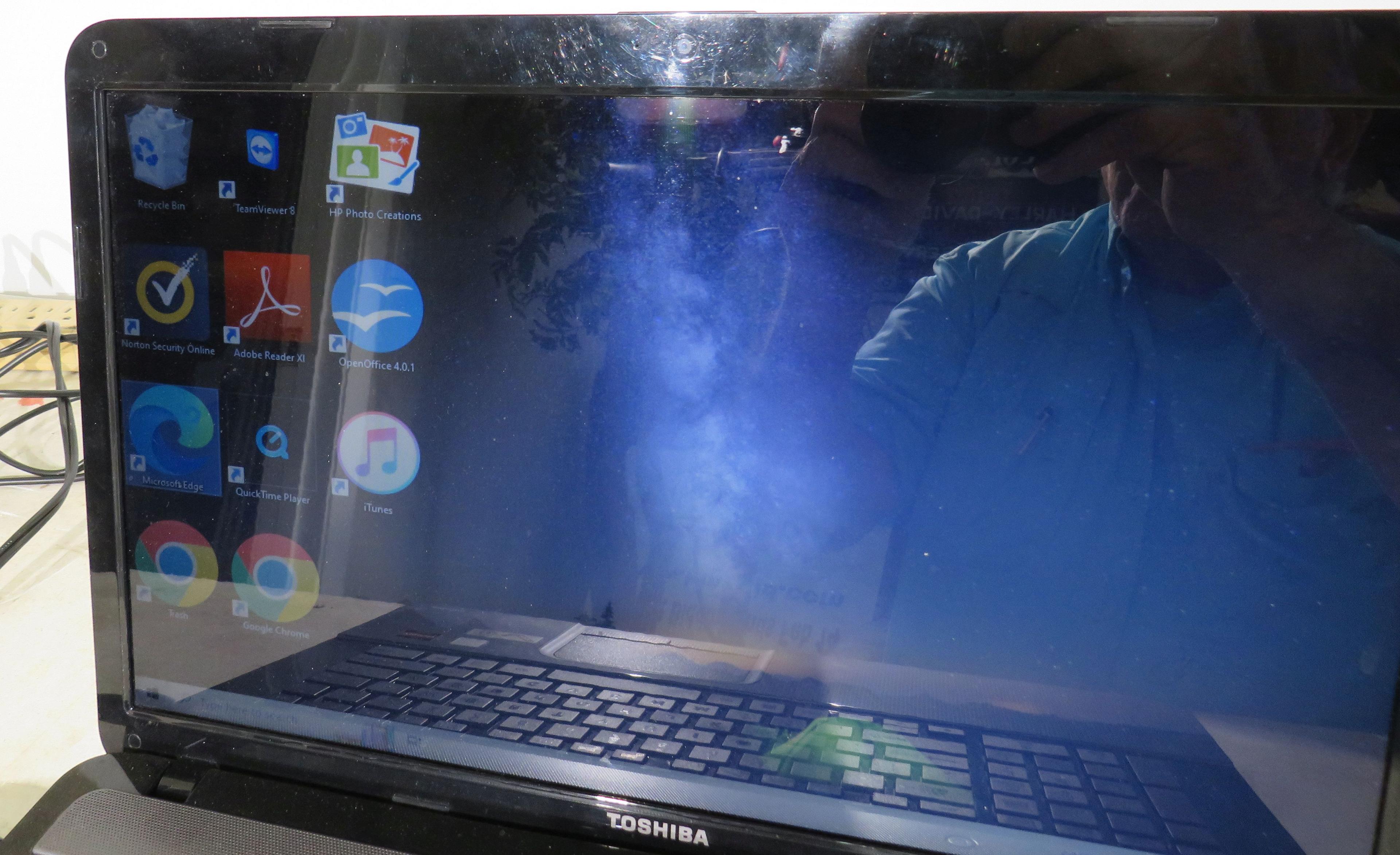 Toshiba Satellite L8750 Laptop with Windows 10.  AMD A6-4400M APJ processor, Radeon 2.70 ghz graphic