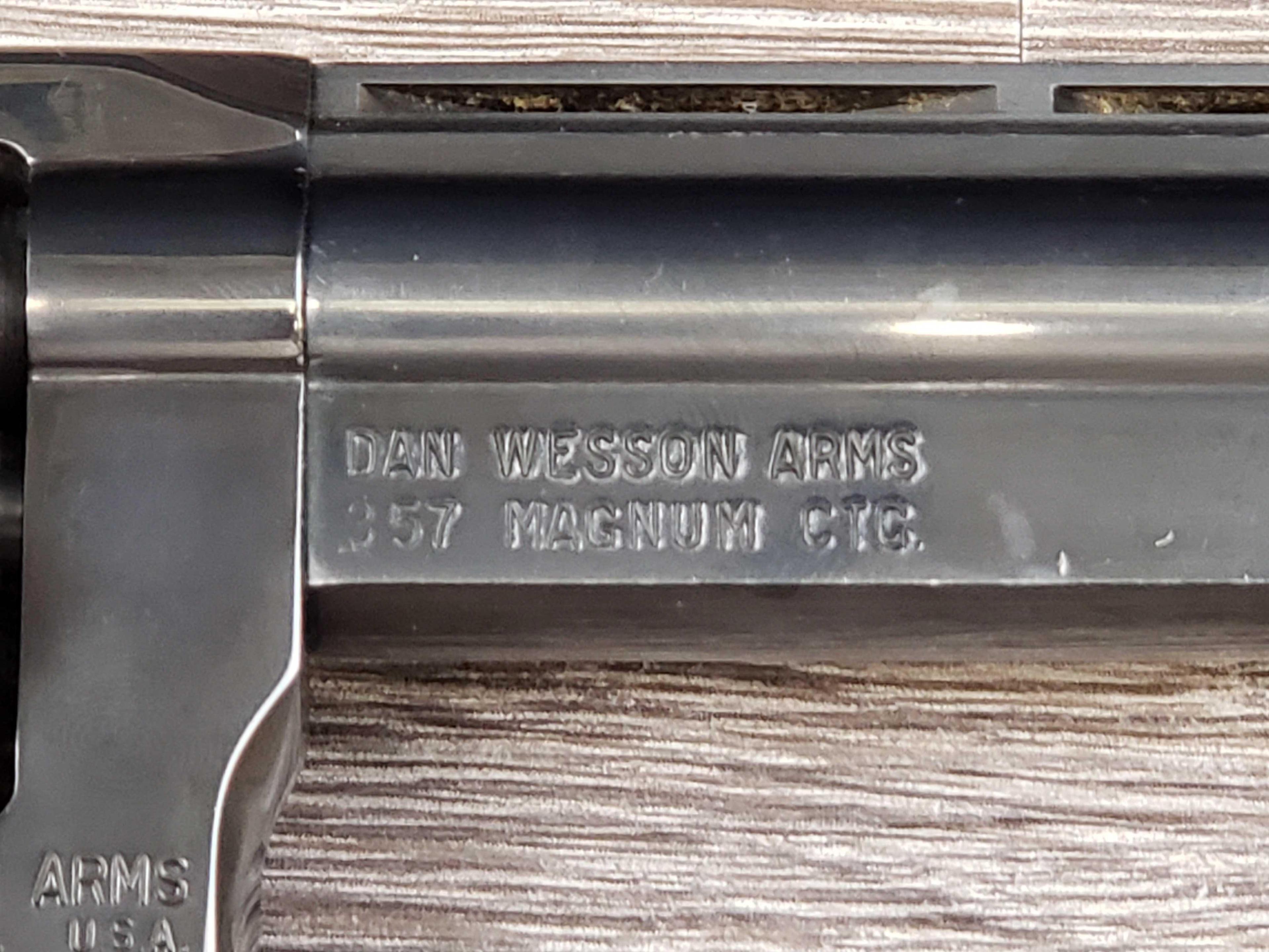 DAN WESSON .357 MAGNUM MODEL 357 REVOLVER WITH 3 EXTRA BARRELS