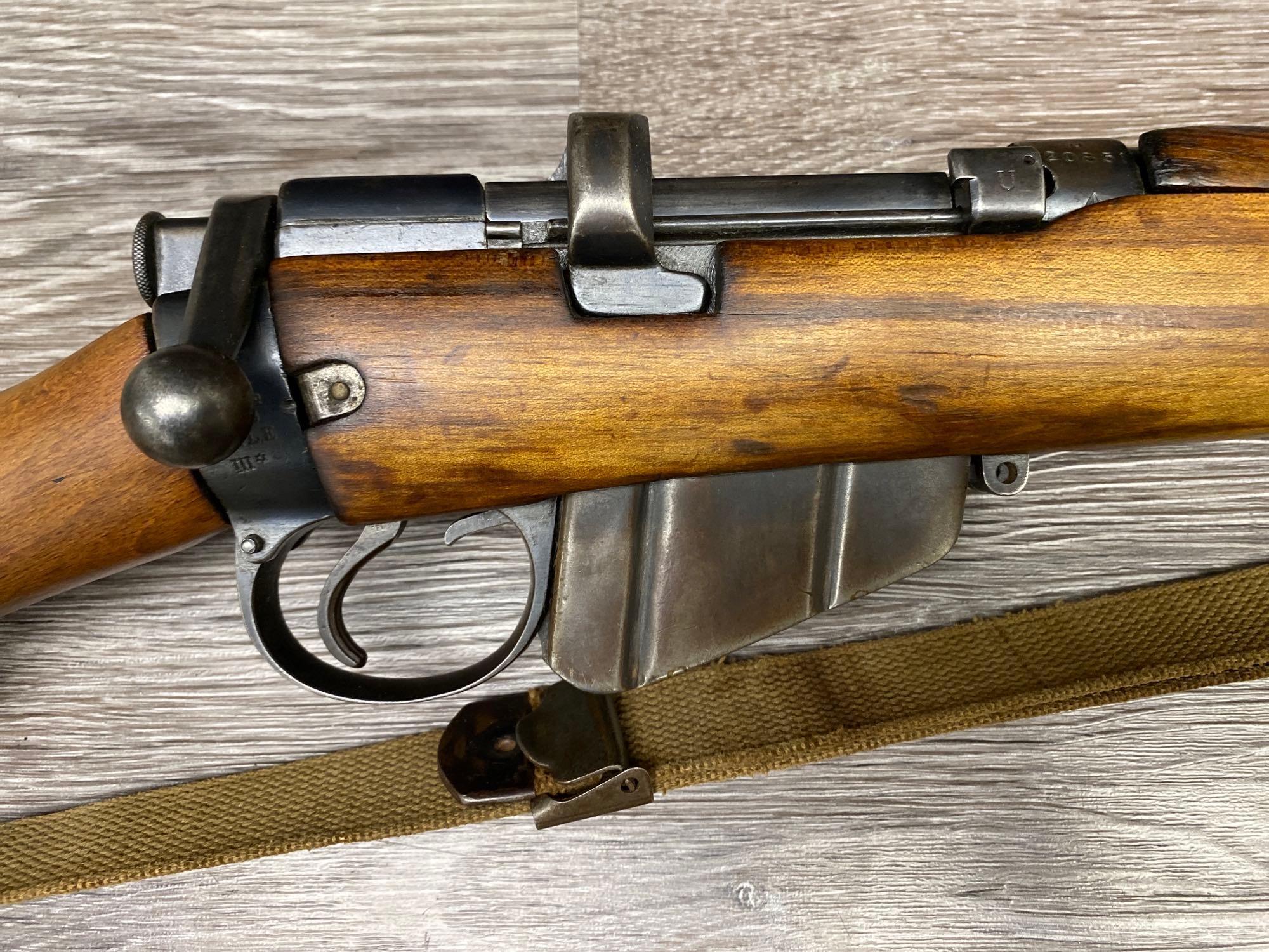 LEE ENFIELD MODEL SHTLE III .303 BRITISH CALIBER BA MILITARY RIFLE W/SLING (CIRCA 1918)