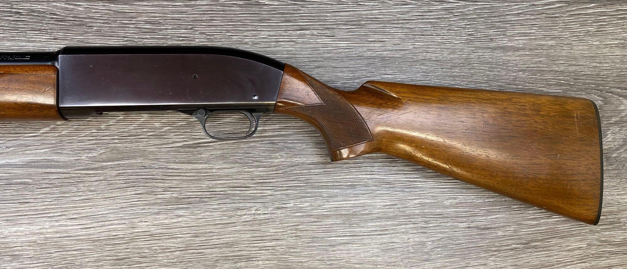 WINCHESTER MODEL 50 SEMI-AUTO SHOTGUN 12 GAUGE