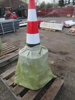 (20) 2024 SIMPLE SPACE 15'' X 27'' FLUORESCENT SAFETY TRAFFIC CONES (UNUSED)