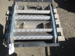 METAL DIAMOND PLATE FOLD OUT STAIRCASE