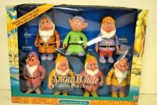 Disney's 7 dwarfs figurines