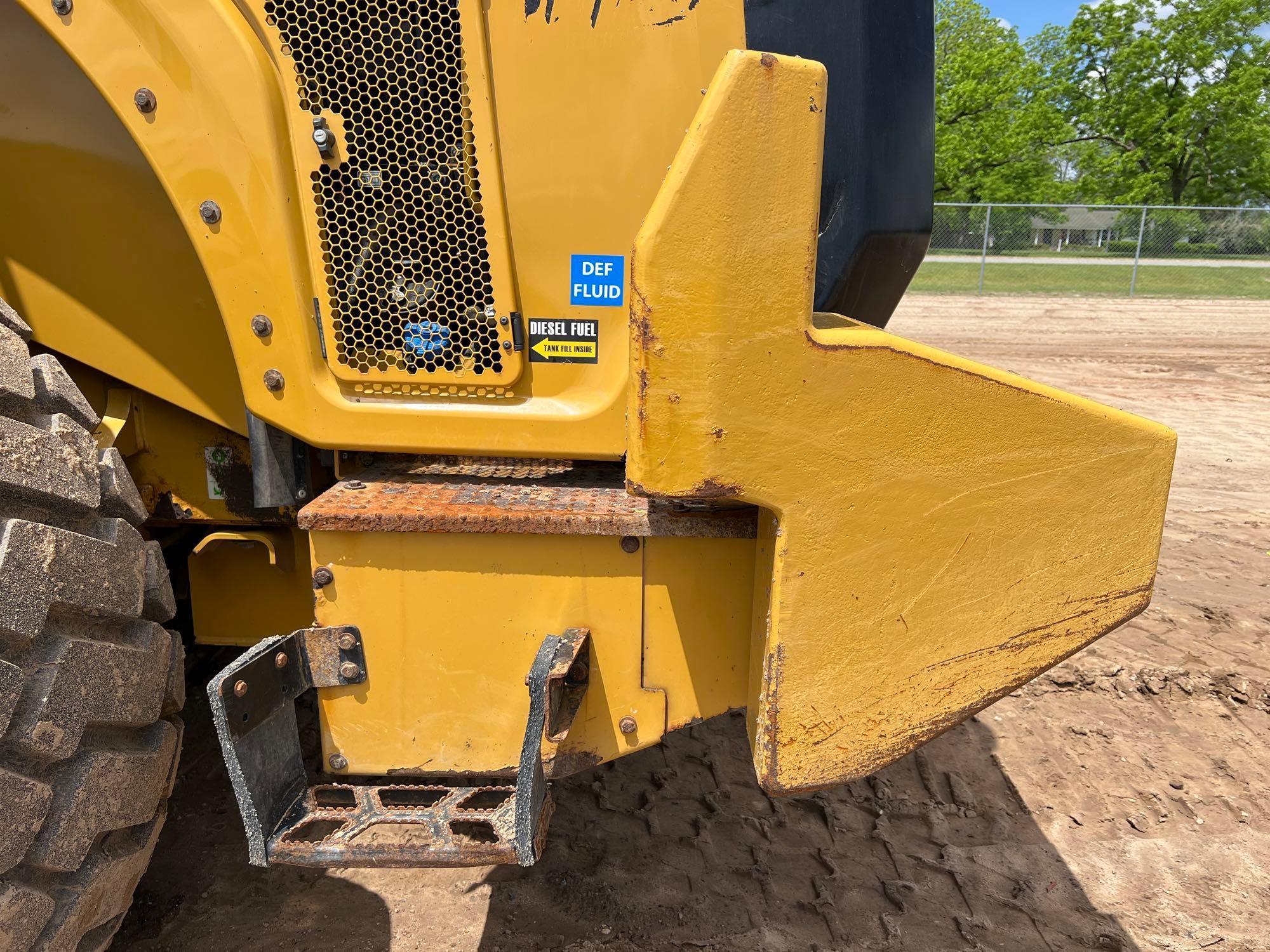 2019 CATERPILLAR 962M RUBBER TIRE LOADER