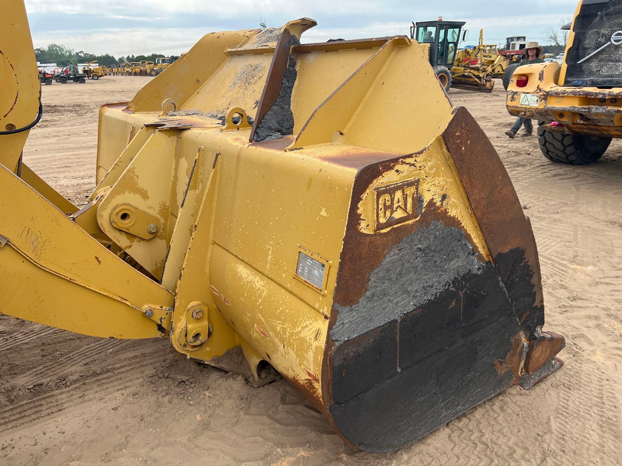 2016 CATERPILLAR 950M RUBBER TIRE LOADER