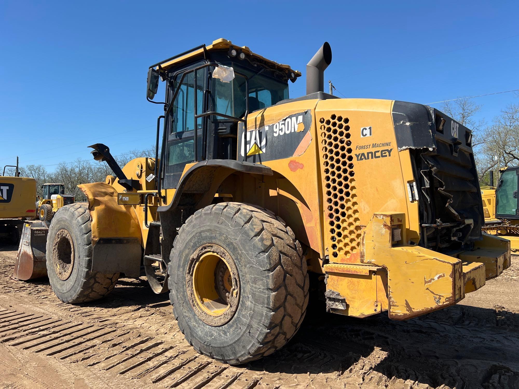 2016 CATERPILLAR 950M RUBBER TIRE LOADER