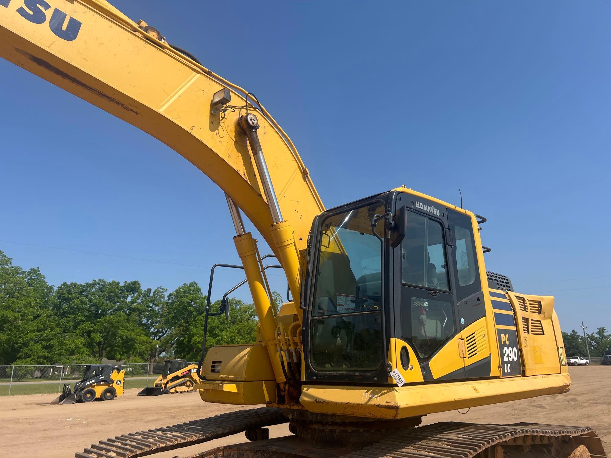 2019 KOMATSU PC290LC-11 EXCAVATOR