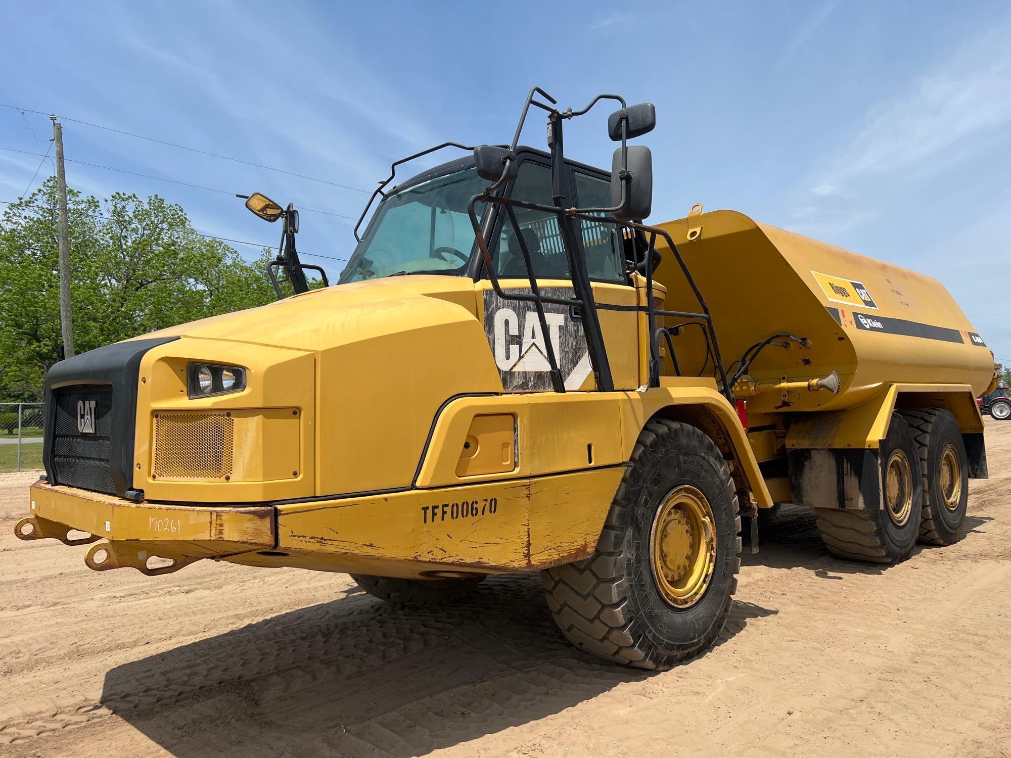 2015 CATERPILLAR 730C 6X6 OFF ROAD WATER TRUCK