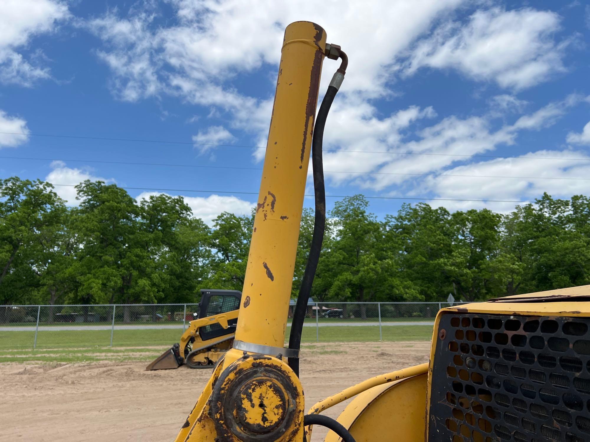 1998 JOHN DEERE 310E BACKHOE