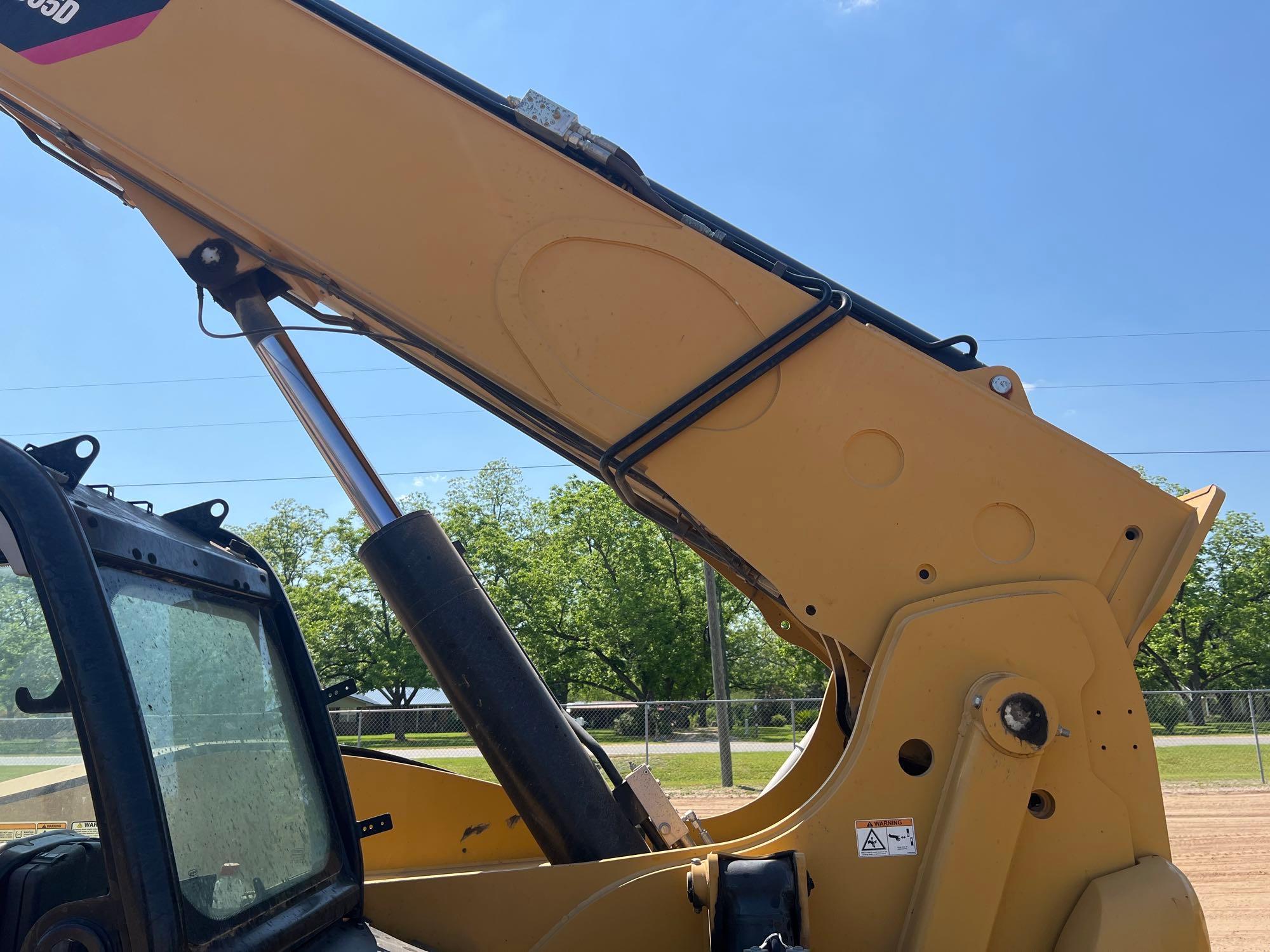 2018 CATERPILLAR TL1055D TELESCOPIC FORKLIFT