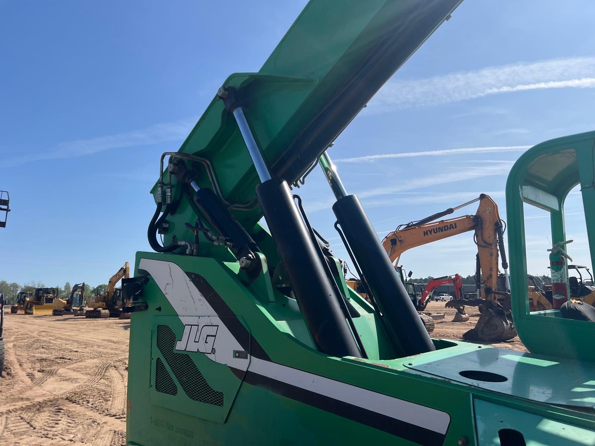 2013 JLG 8042 TELESCOPIC FORKLIFT