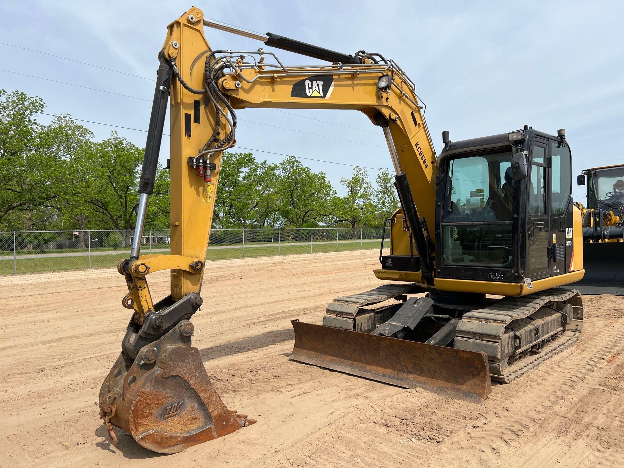 2017 CATERPILLAR 307E2 EXCAVATOR