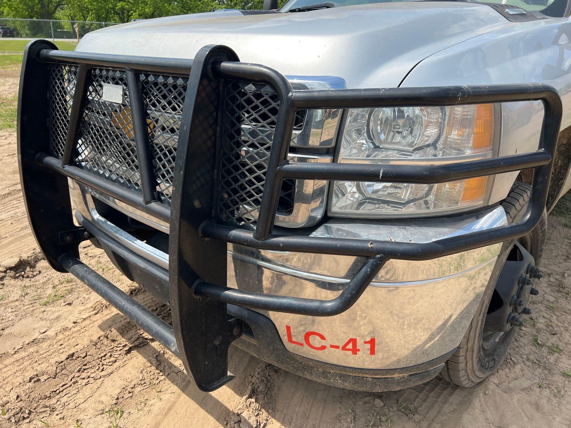 2014 CHEVROLET 3500HD CREW CAB SERVICE TRUCK