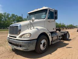 2009 FREIGHTLINER DAY CAB S/A ROAD TRACTOR