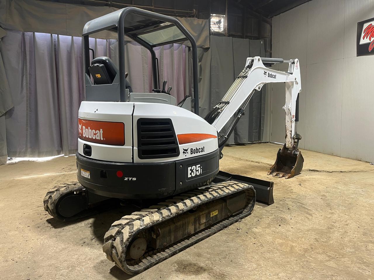 2014 Bobcat E35i Mini Excavator