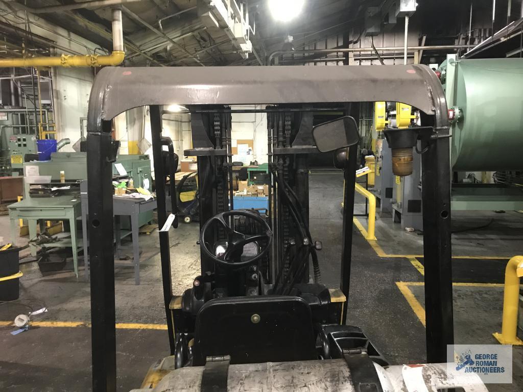 CAT FORKLIFT, MODEL CK630, PROPANE, SIDE SHIFTER, RUNS, LIFTS, NEEDS BRAKES