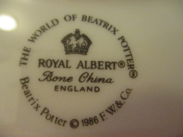 Royal Albert 1986 World of Beatrix Potter Bone China Quartz Wall Clock