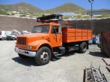 2001 International 4900 S/A Debris Dump Truck,