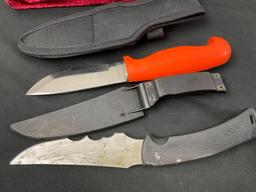 Pair of Fixed Blade Knives, Buck 470 w/ sheath & damaged blade, Rite Edge Orange Handled Knife