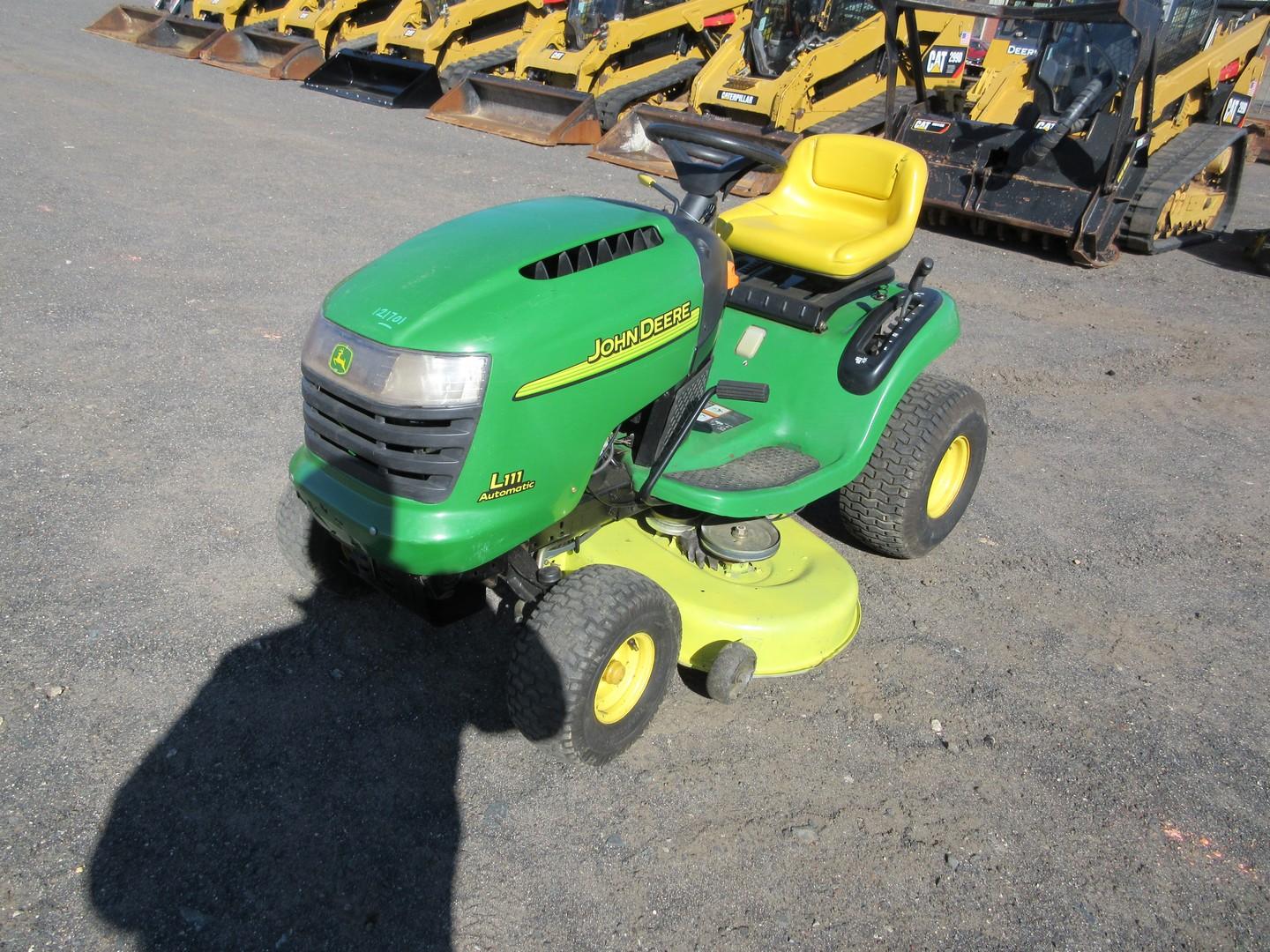 John Deere L111 Garden Tractor