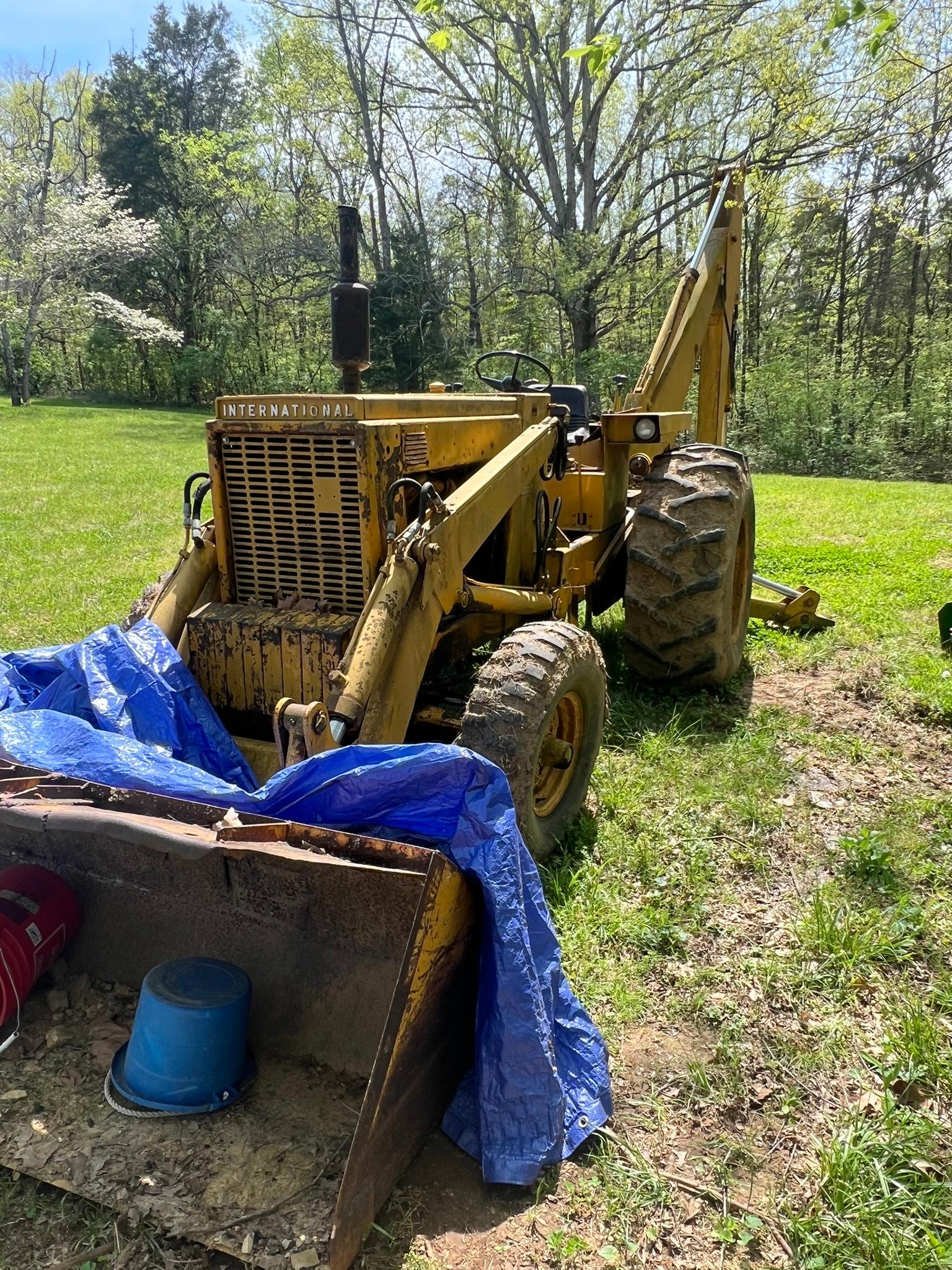 International 3616 Diesel Backhoe