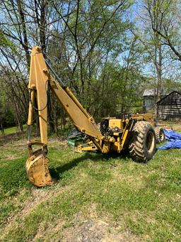 International 3616 Diesel Backhoe