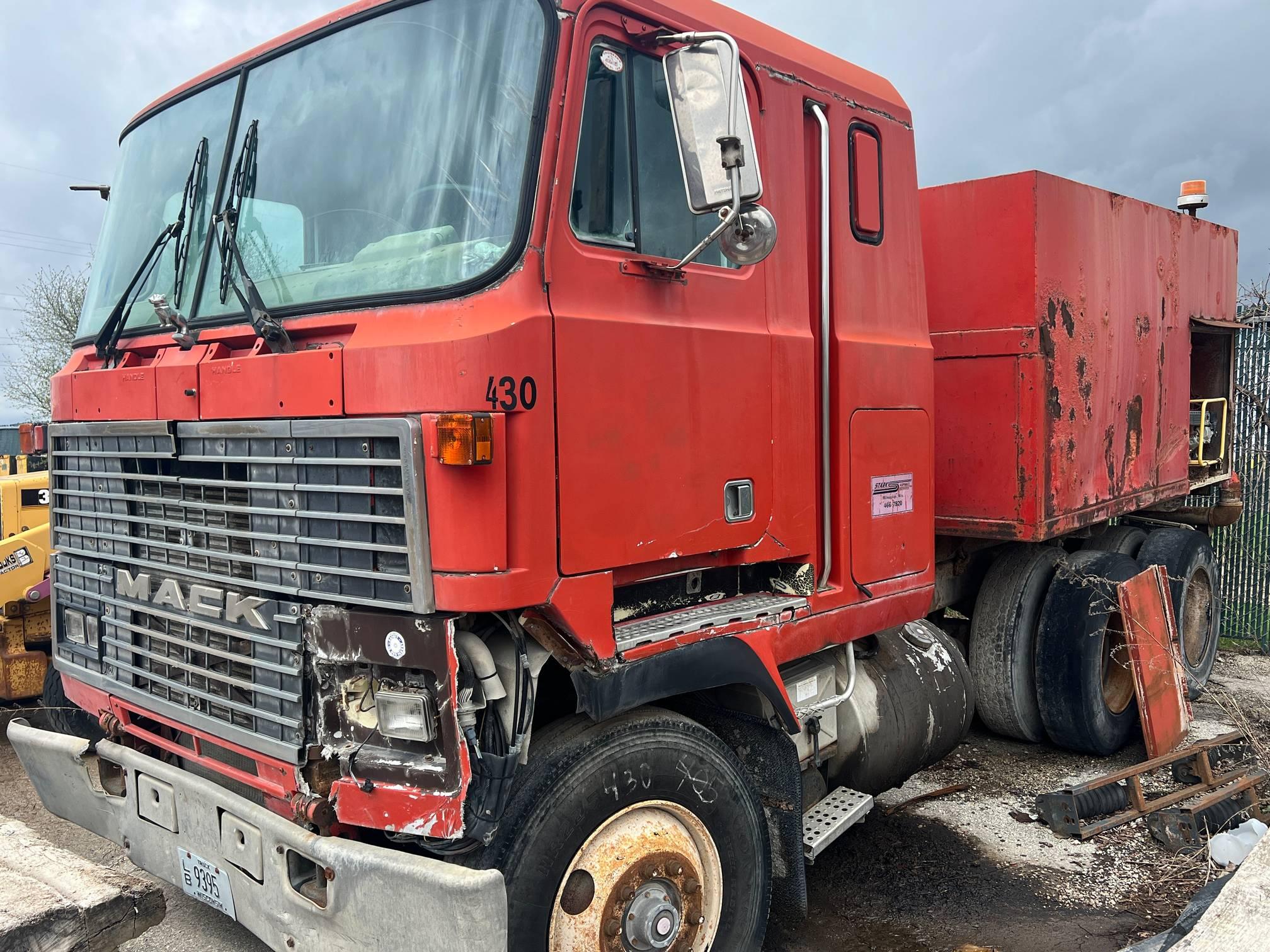 1984 Mack Cabover Water Truck