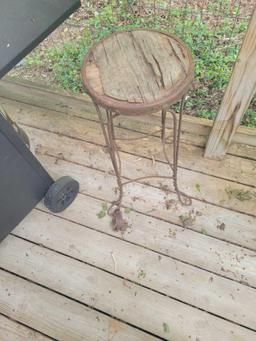 Metal Plant Stand $1 STS