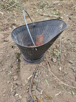 Vintage metal bucket $1 STS