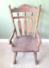 VINTAGE WOODEN CHAIR $5 STS