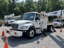 2015 Freightliner M2-106 Digger Derrick, Single Axle, Automatic, Commander