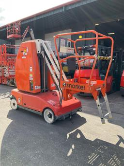 SNORKEL BOOM LIFT MODEL MB26J, ELECTRIC, APPROX MAX PLATFORM HEIGHT 26FT , APPROX MAX 10FT, NON