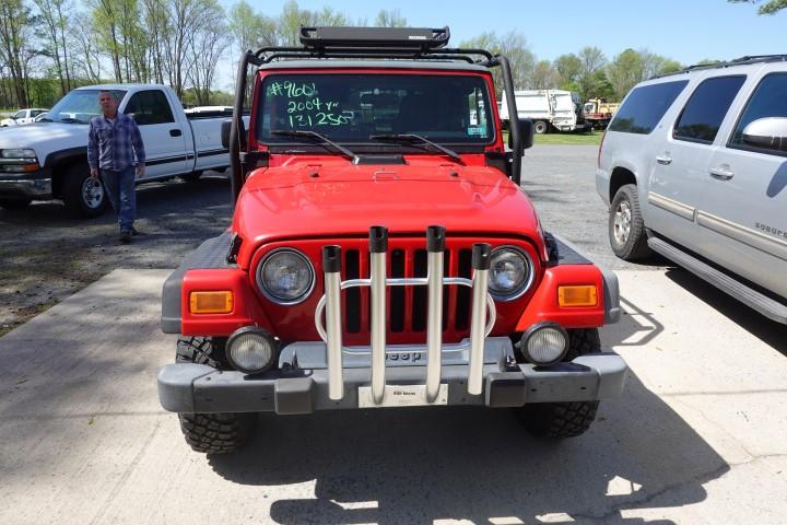 #9601 2004 JEEP WRANGLER 4 WD HARDTOP 131250 MILES V6 5 SP MANUAL CRUISE CL