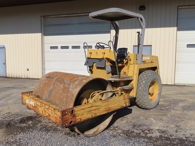 1996 BOMAG Model BW172D-2 Vibratory Compactor, s/n 10952012457T, powered by Deutz 4 cylinder air