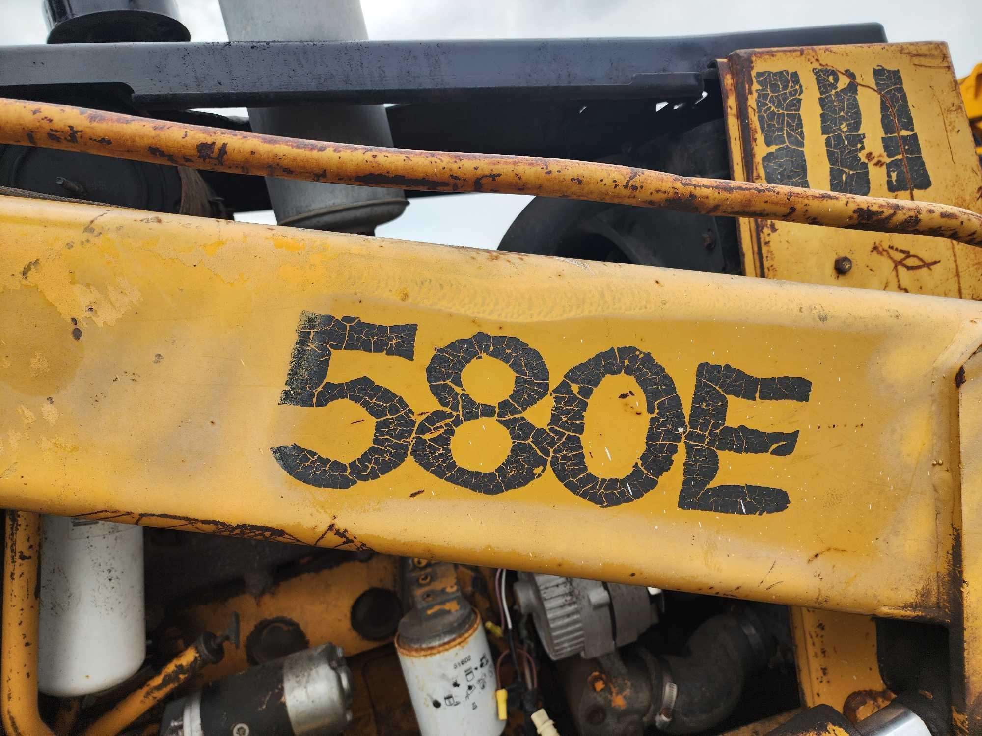 Case 580E Backhoe Loader