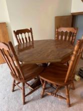 5 piece dining room table, set with laminate top
