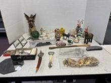 Mixed lot of vintage items, BOLS Glass Animals, Atlas railroad car, figurines and much more