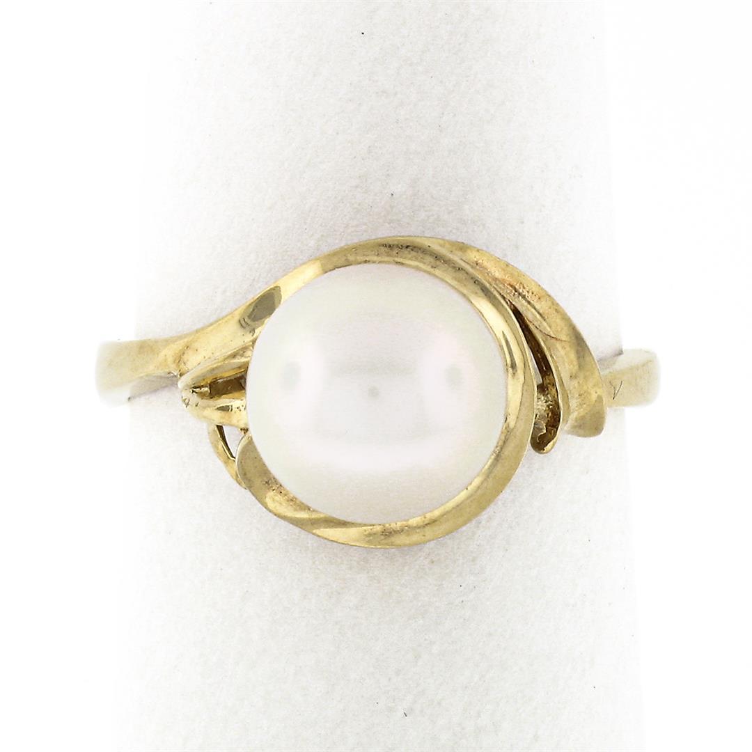 Classic Vintage 18K Yellow Gold 8mm Round White Pearl Solitaire Open Work Ring