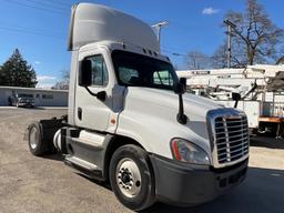 2018 Freightliner CA125 Day Cab