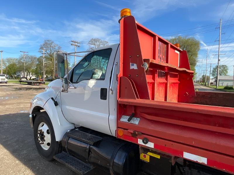 2011 Ford F750 Landscape Dump Truck