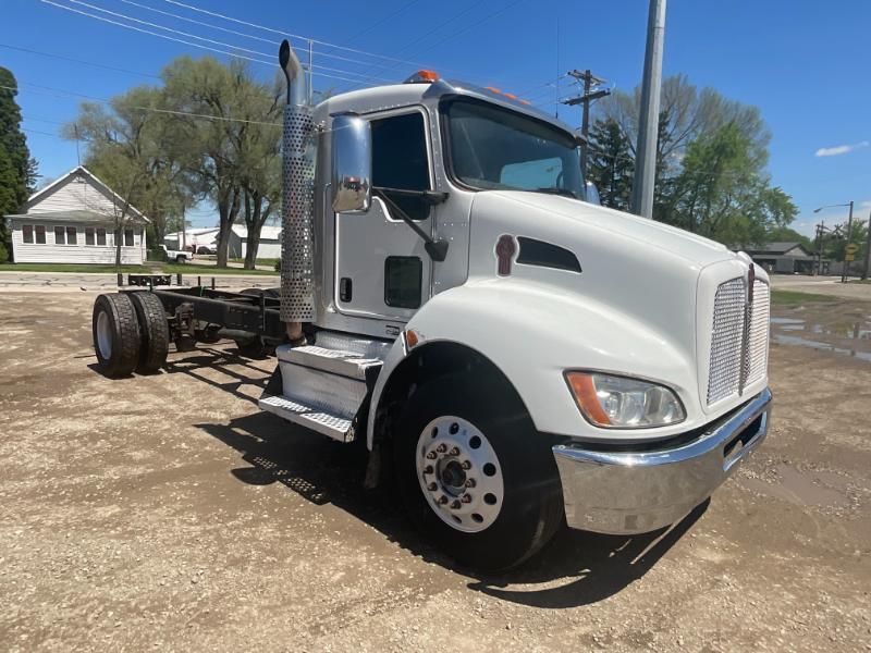 2018 Kenworth T370 Cab & Chassis