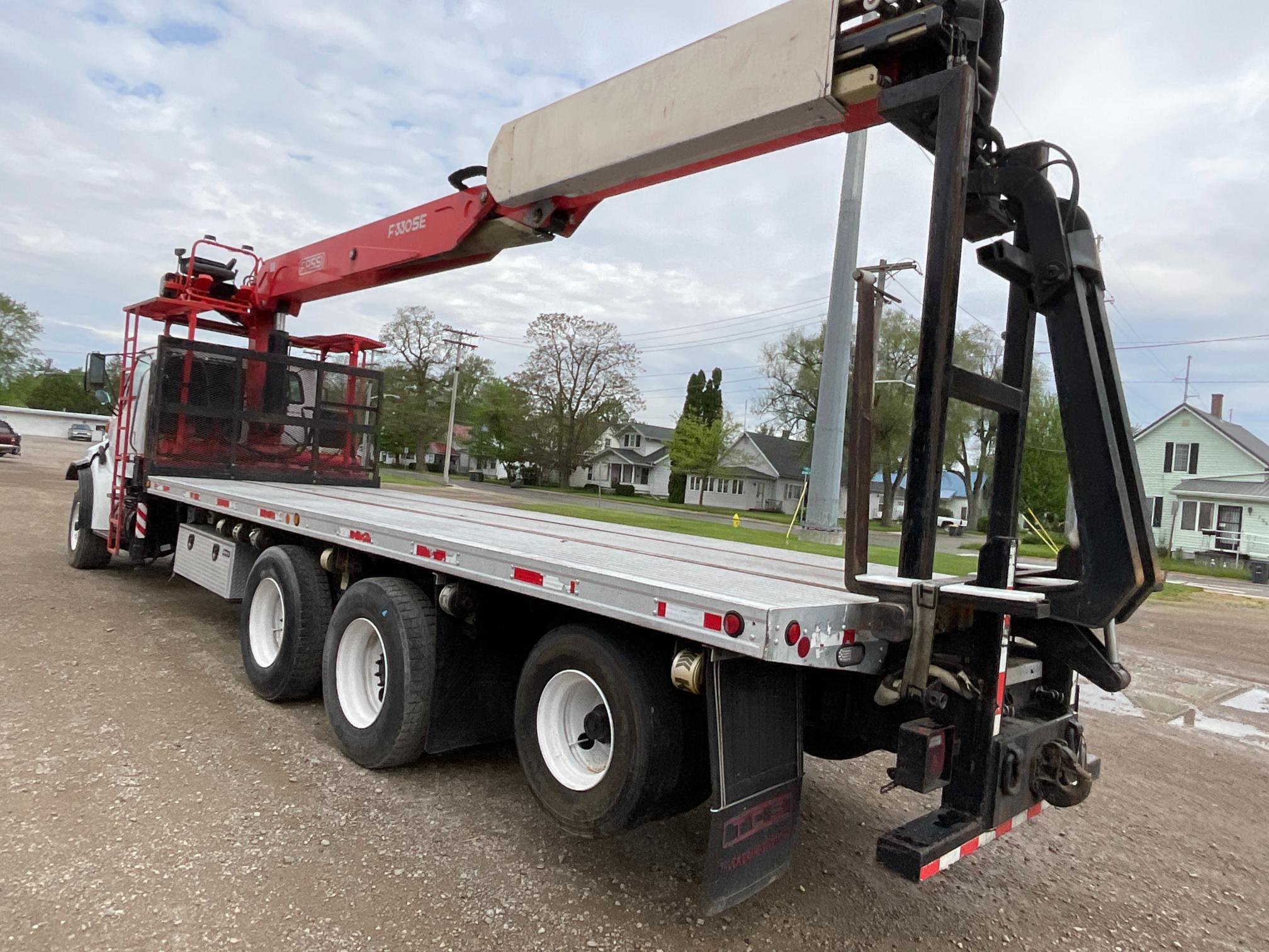 2004 Sterling LT9500 Drywall Crane