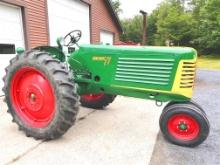 1949 OLIVER ROW CROP FLEEETLINE 77, 6-CYLINDER GAS NARROW FRONT END TRACTOR
