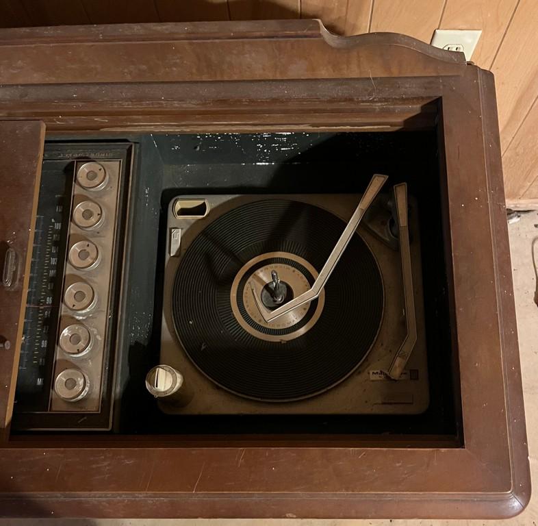 Cabinet for a Stereo System