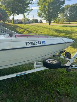 Stingray Boat 556DT on Trailer