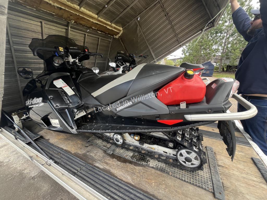 2004 SKIDOO MACH Z BOMBARDIER