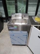 21X21 MOBILE HAND SINK WITH WATER TANKS