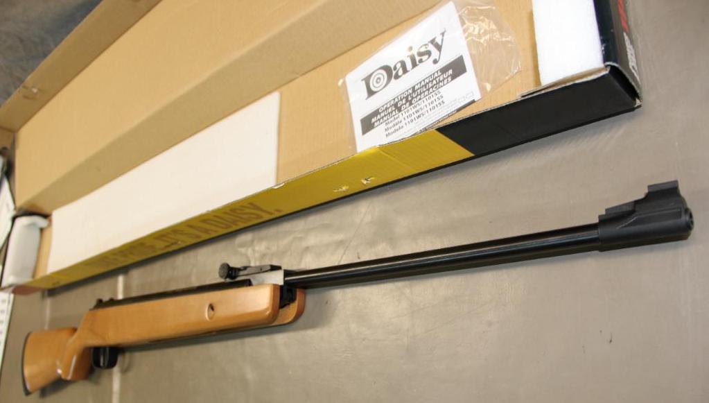 Daisy Powerline 1101WS Break-Barrel Pellet Rifle with Scope